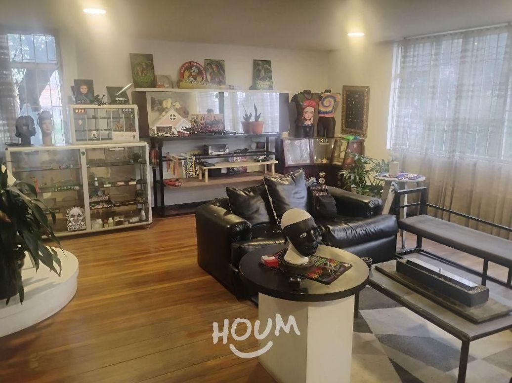 Casa de 7 alcobas en venta en 11 De Noviembre, Bogotá, 234 m² · foto 6 de 20