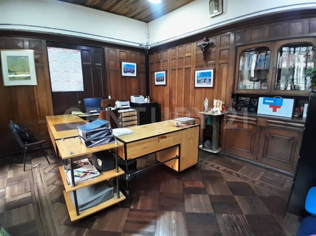 Casa de 20 alcobas en venta en La Candelaria, Bogotá, 1397 m² · foto 8 de 20