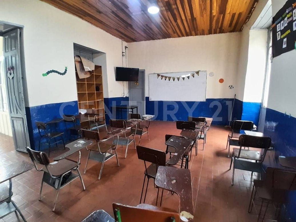 Casa de 20 alcobas en venta en La Candelaria, Bogotá, 1397 m² · foto 17 de 20