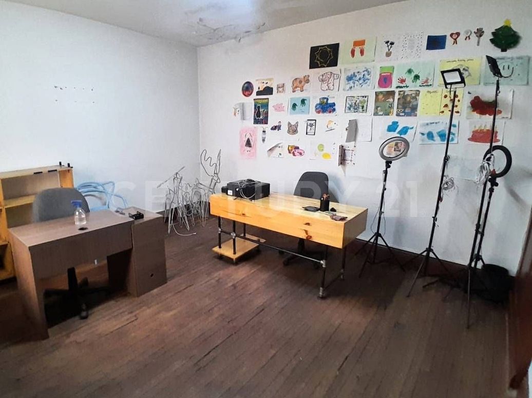 Casa de 20 alcobas en venta en La Candelaria, Bogotá, 1397 m² · foto 11 de 20