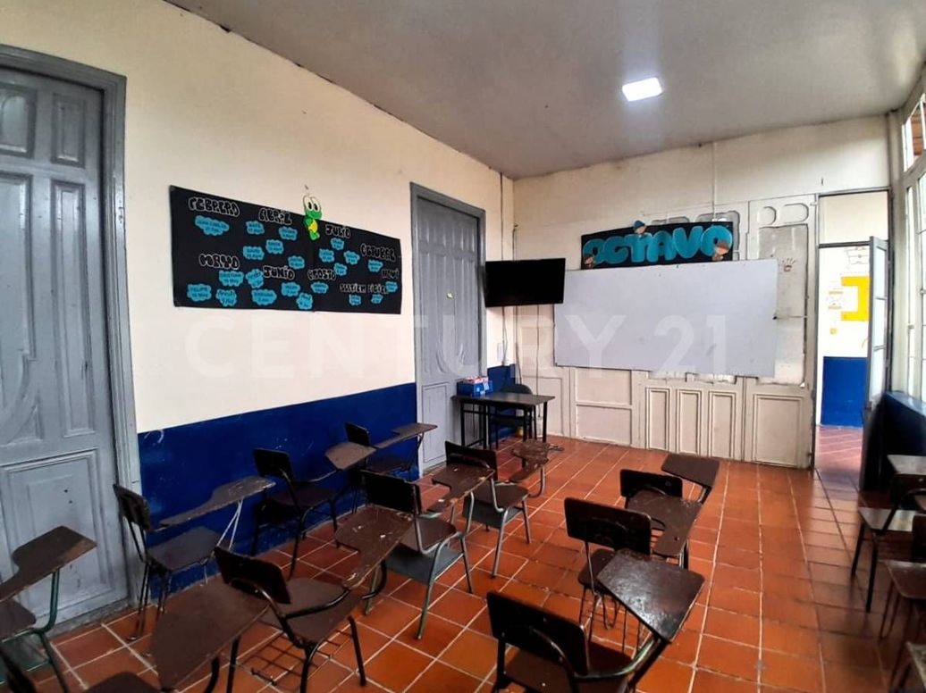 Casa de 20 alcobas en venta en La Candelaria, Bogotá, 1397 m² · foto 13 de 20