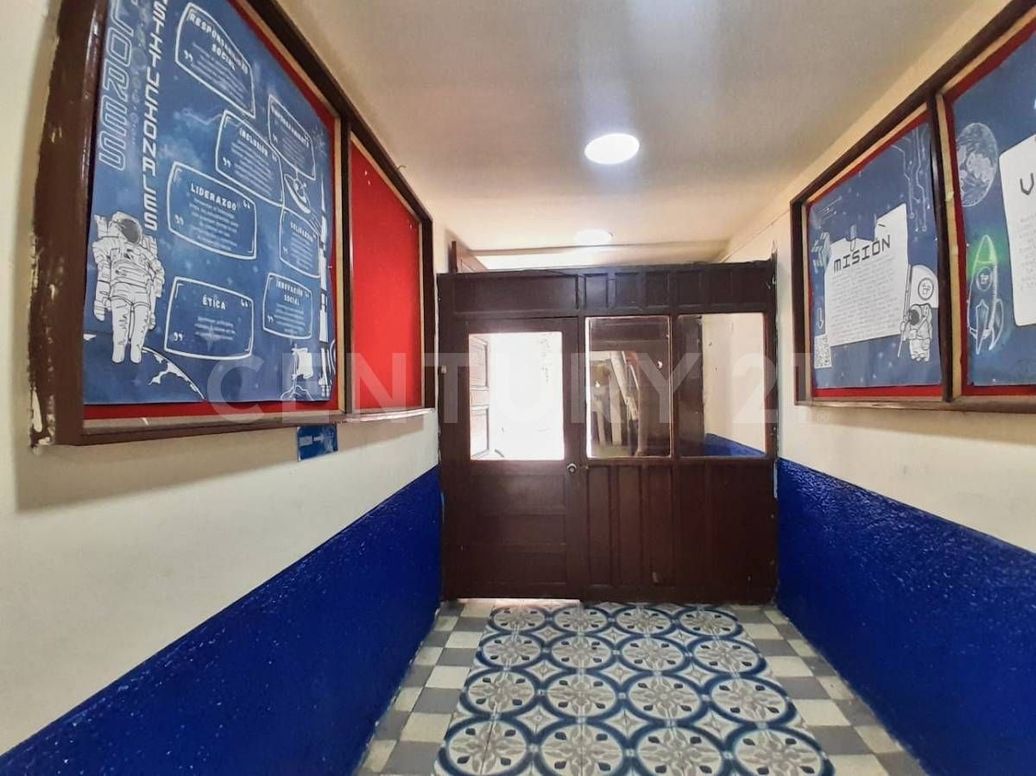 Casa de 20 alcobas en venta en La Candelaria, Bogotá, 1397 m² · foto 5 de 20