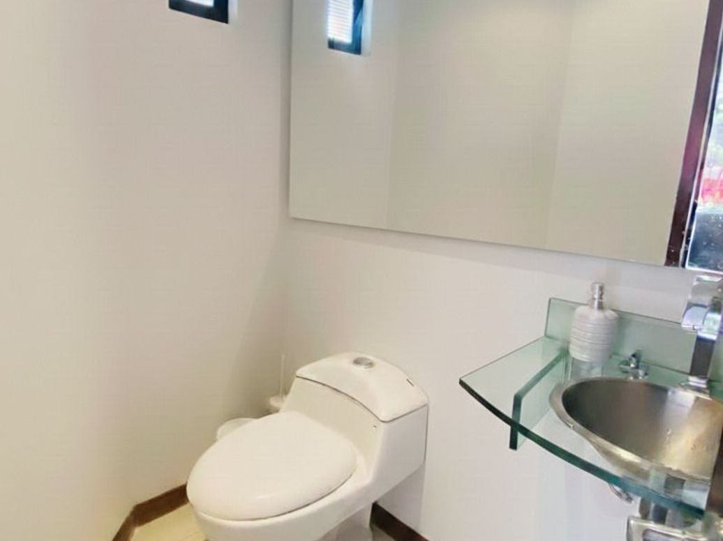 Casa de 3 alcobas en venta en Cedro Salazar, Bogotá, 350 m² · foto 9 de 20