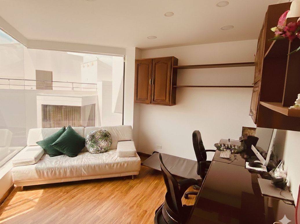 Casa de 3 alcobas en venta en Cedro Salazar, Bogotá, 350 m² · foto 13 de 20