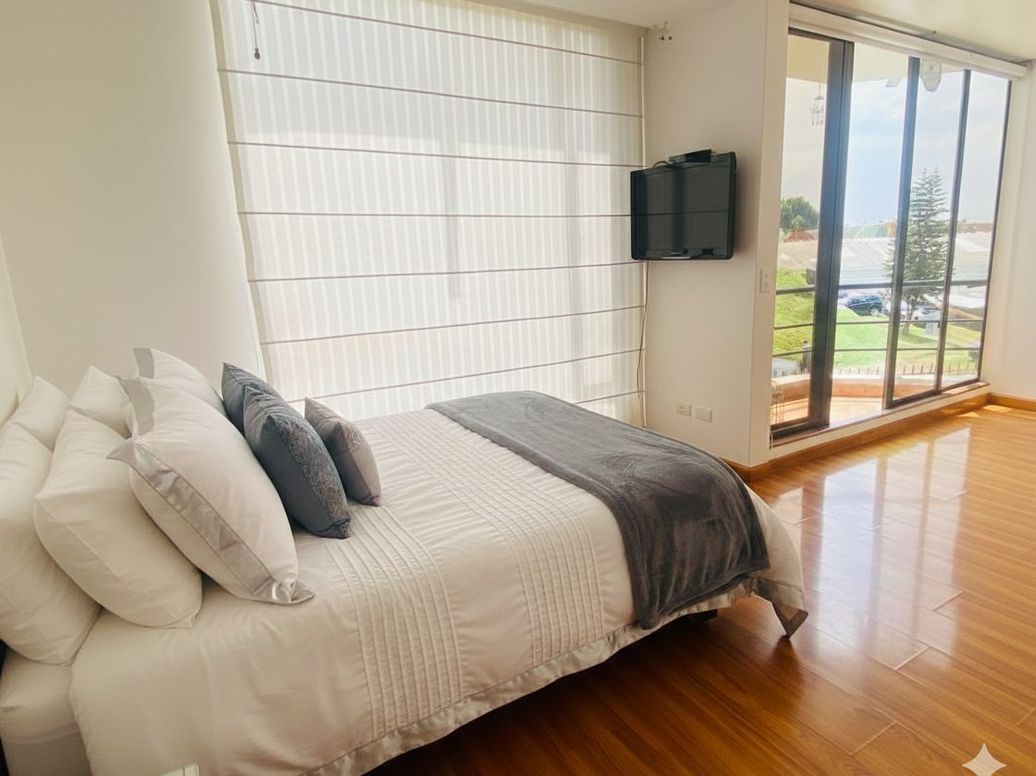 Casa de 3 alcobas en venta en Cedro Salazar, Bogotá, 350 m² · foto 16 de 20