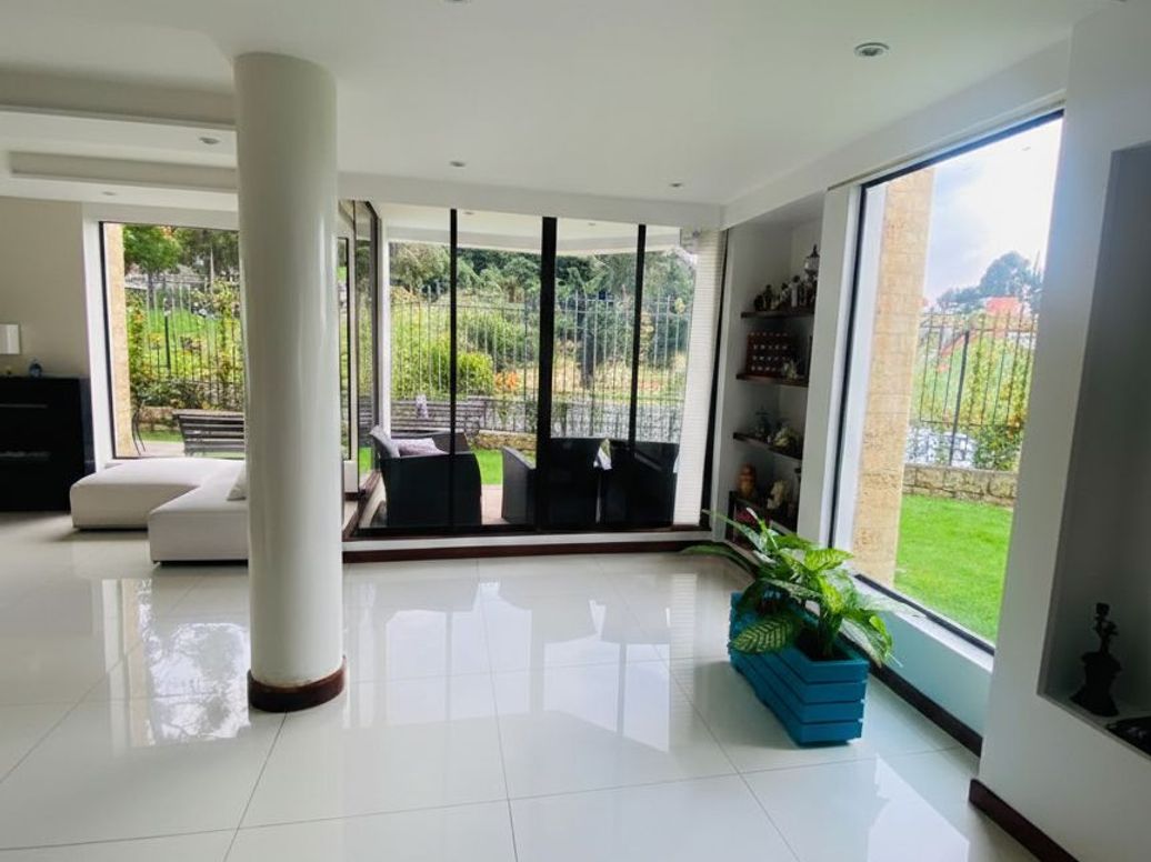 Casa de 3 alcobas en venta en Cedro Salazar, Bogotá, 350 m² · foto 5 de 20