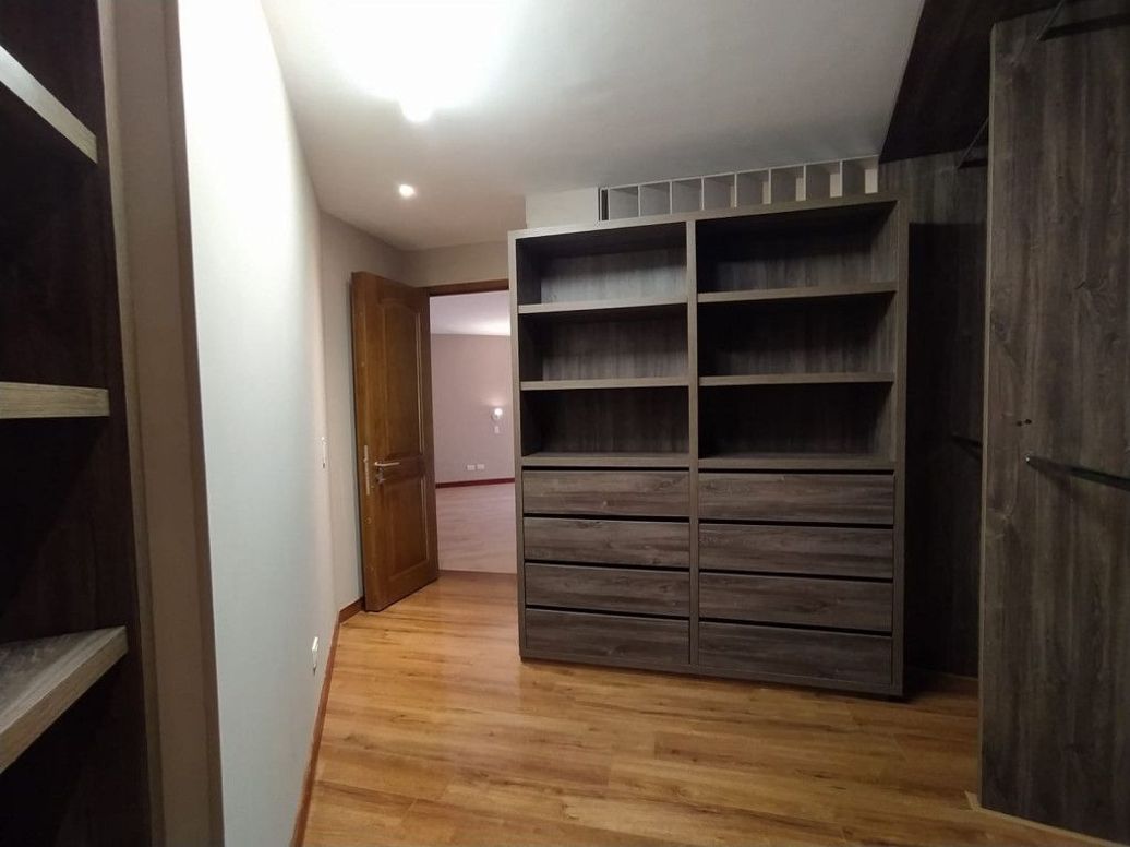 Apartamento de 3 alcobas en venta en Cerros De Santa Barbara, Bogotá, 276 m² · foto 7 de 20