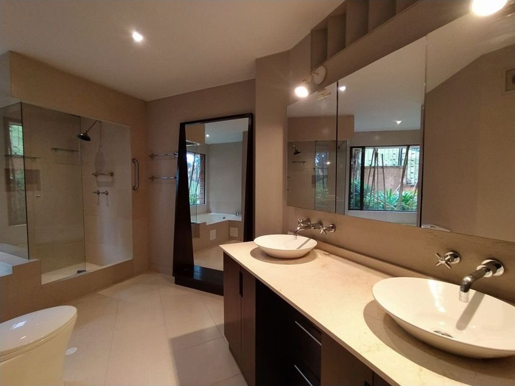 Apartamento de 3 alcobas en venta en Cerros De Santa Barbara, Bogotá, 276 m² · foto 16 de 20