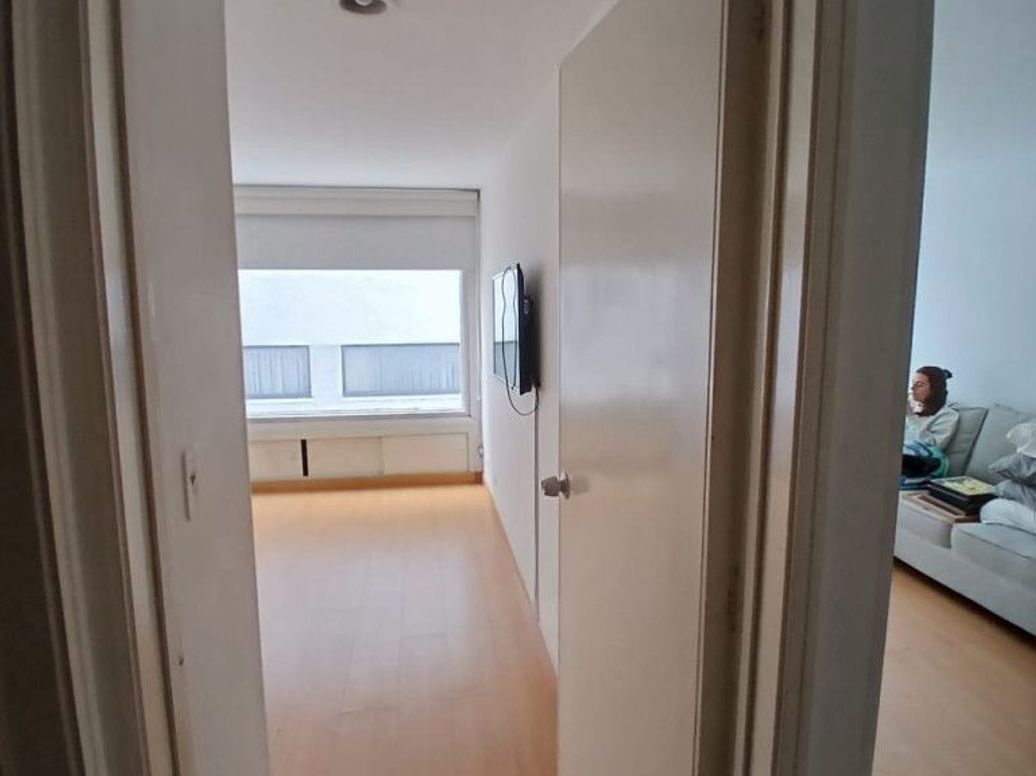 Apartamento de 1 alcoba en venta en El Refugio, Bogotá, 50 m² · foto 3 de 10