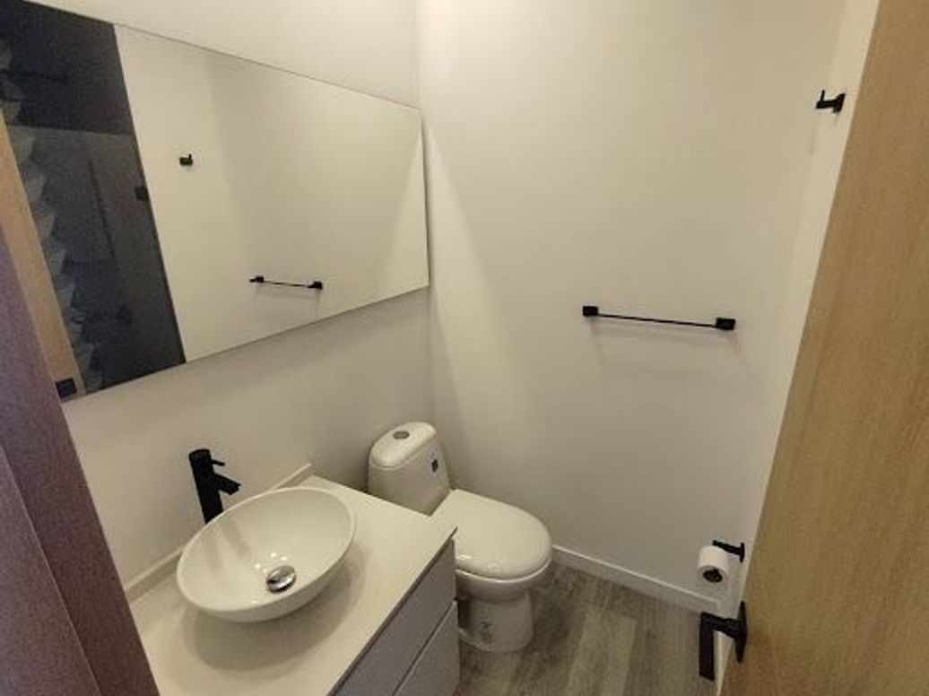 Apartaestudio en venta en Centro Internacional, Bogotá, 34 m² · foto 9 de 17
