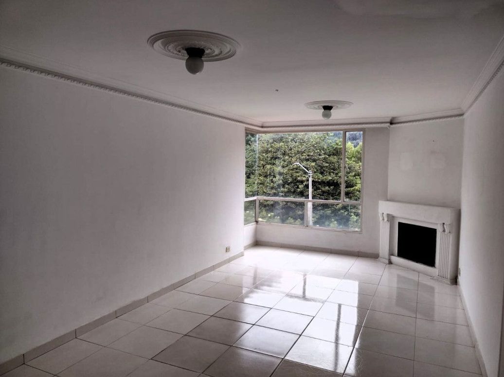 Apartamento de 3 alcobas en venta en Cedro Madeiras, Bogotá, 87 m² · foto 5 de 20