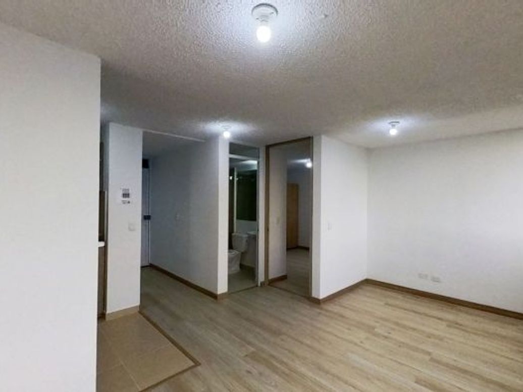 Apartaestudio en venta en Ricaurte, Bogotá, 35 m² · foto 2 de 11