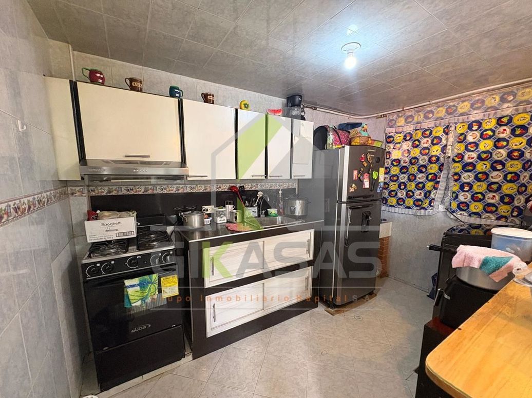 Apartamento de 2 alcobas en venta en Ub. Golconda, Bogotá, 56 m² · foto 3 de 9