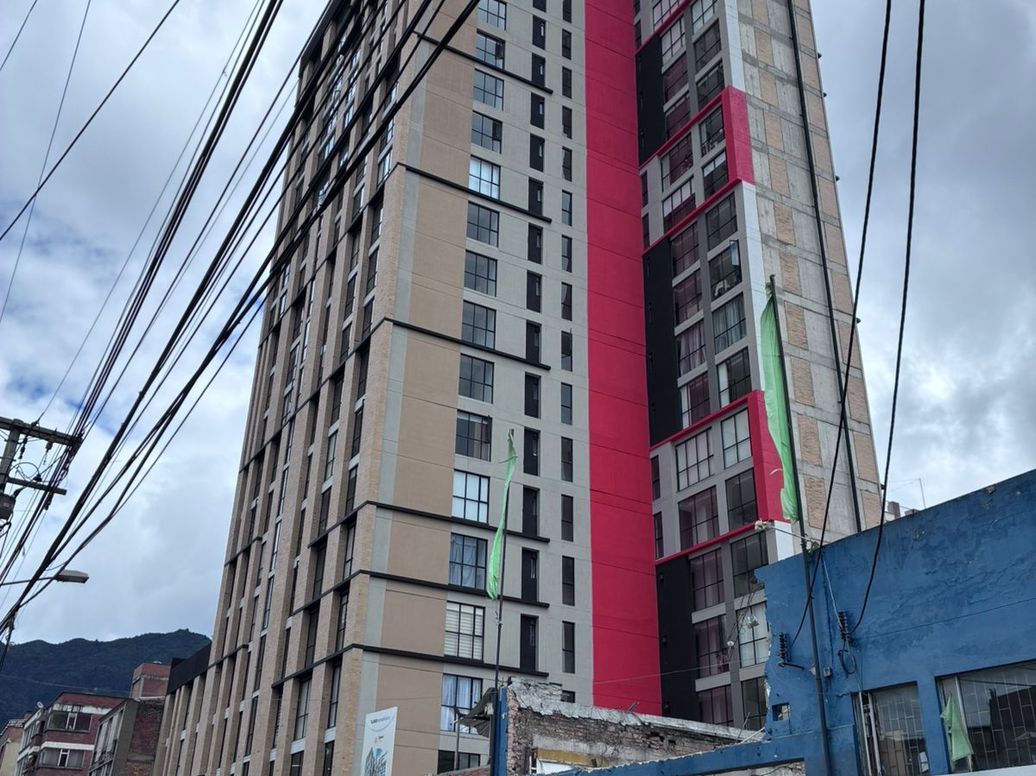 Apartaestudio en venta en Chapinero Sur Occidental, Bogotá, 32 m² · foto 2 de 18