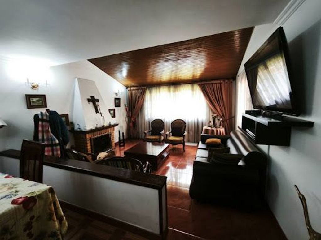 Casa de 4 alcobas en venta en Estrella Del Norte, Bogotá, 285 m² · foto 3 de 20