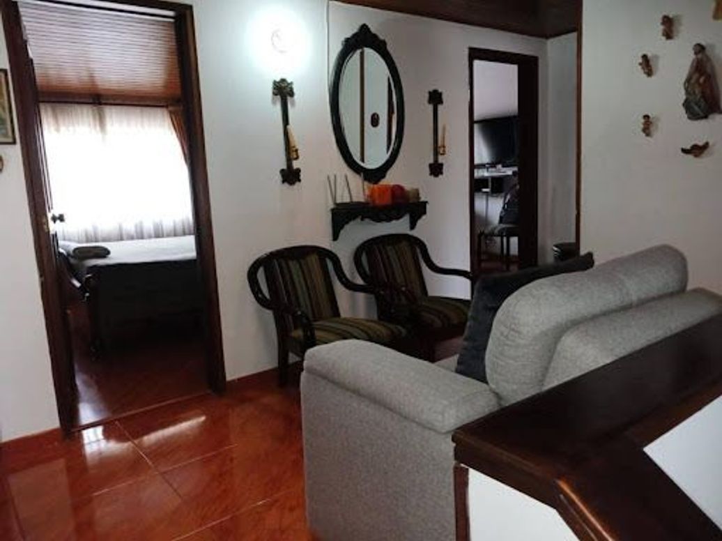Casa de 4 alcobas en venta en Estrella Del Norte, Bogotá, 285 m² · foto 17 de 20