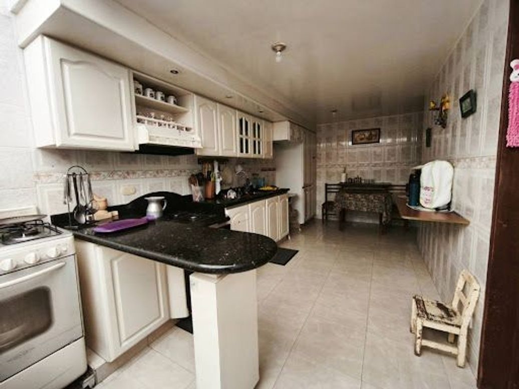 Casa de 4 alcobas en venta en Estrella Del Norte, Bogotá, 285 m² · foto 11 de 20