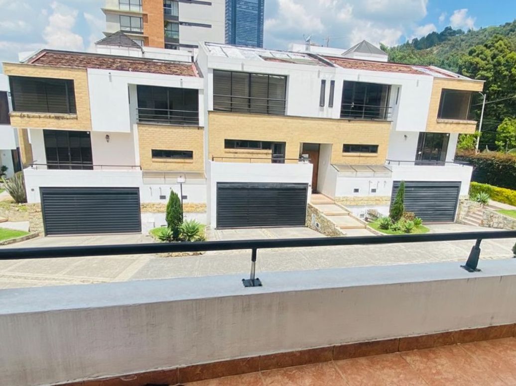Casa de 3 alcobas en venta en Bosque De Pinos, Bogotá, 350 m² · foto 19 de 20