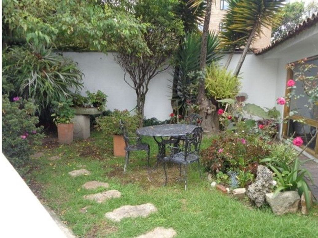 Casa en arriendo en Los Cedritos, Bogotá · foto 2 de 17