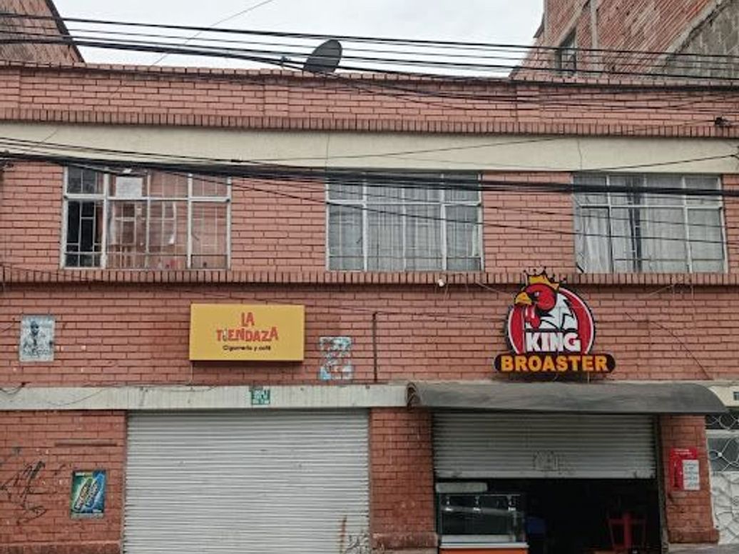 Casa de 10 alcobas en venta en Restrepo, Bogotá, 223 m² · foto 2 de 7