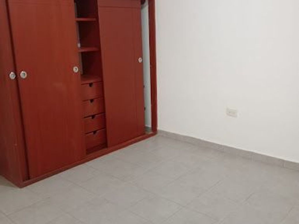 Casa de 10 alcobas en venta en Restrepo, Bogotá, 223 m² · foto 6 de 7