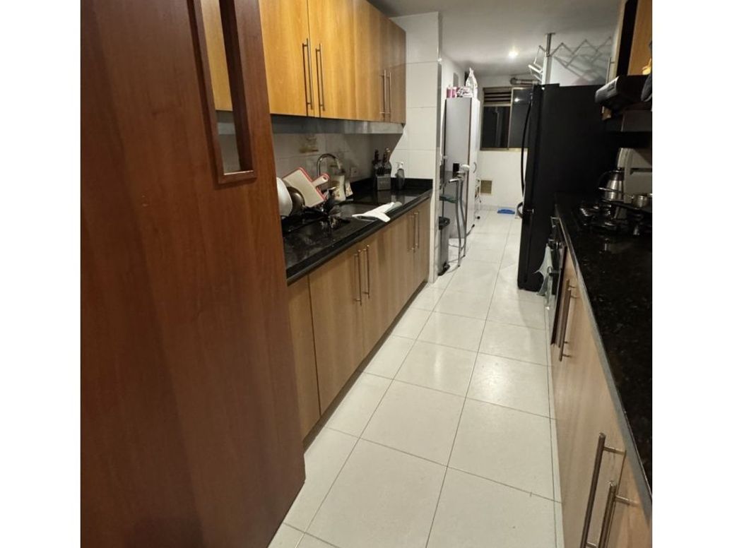 Apartamento en venta en Lagos De Cordoba, Bogotá · foto 6 de 10
