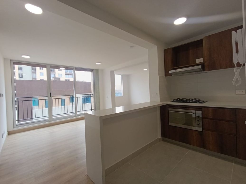 Apartamento en arriendo en Casa Blanca, Bogotá · foto 2 de 17