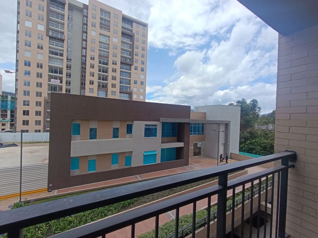 Apartamento en arriendo en Casa Blanca, Bogotá · foto 4 de 17