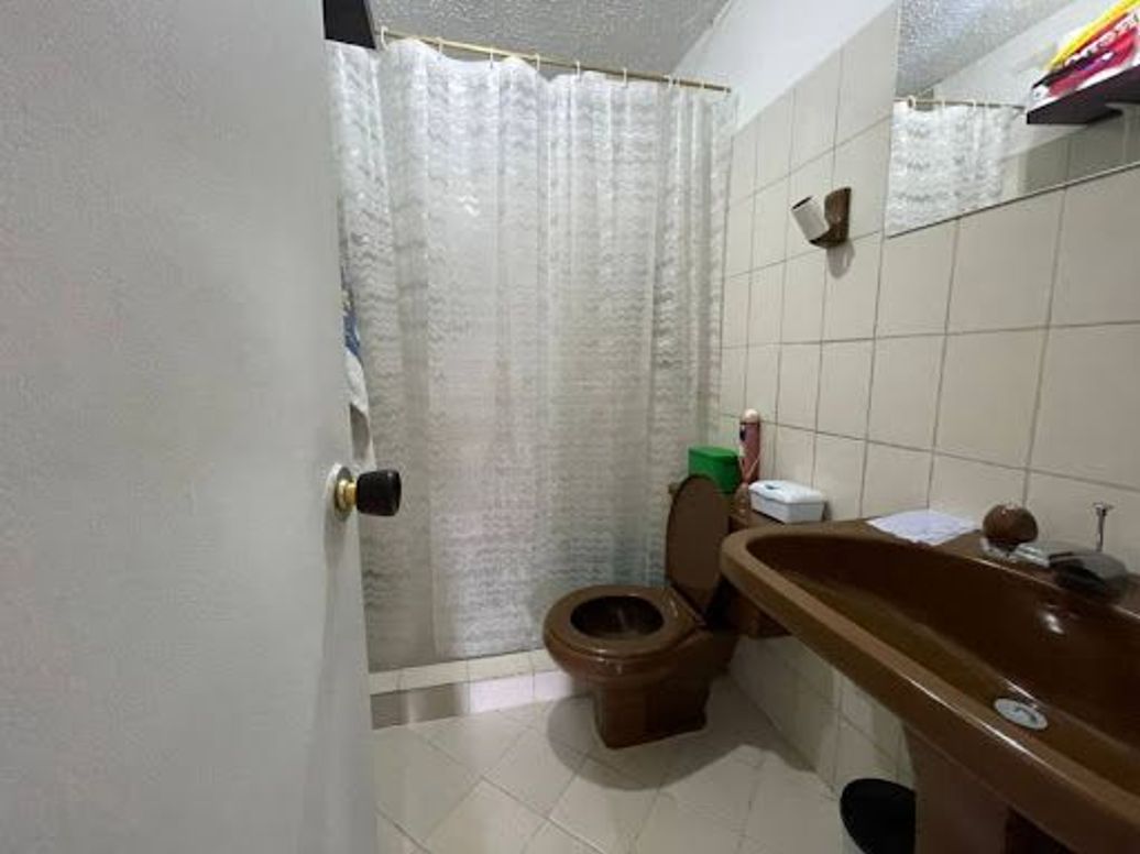 Casa de 7 alcobas en venta en San Joaquín, Bogotá, 190 m² · foto 10 de 20