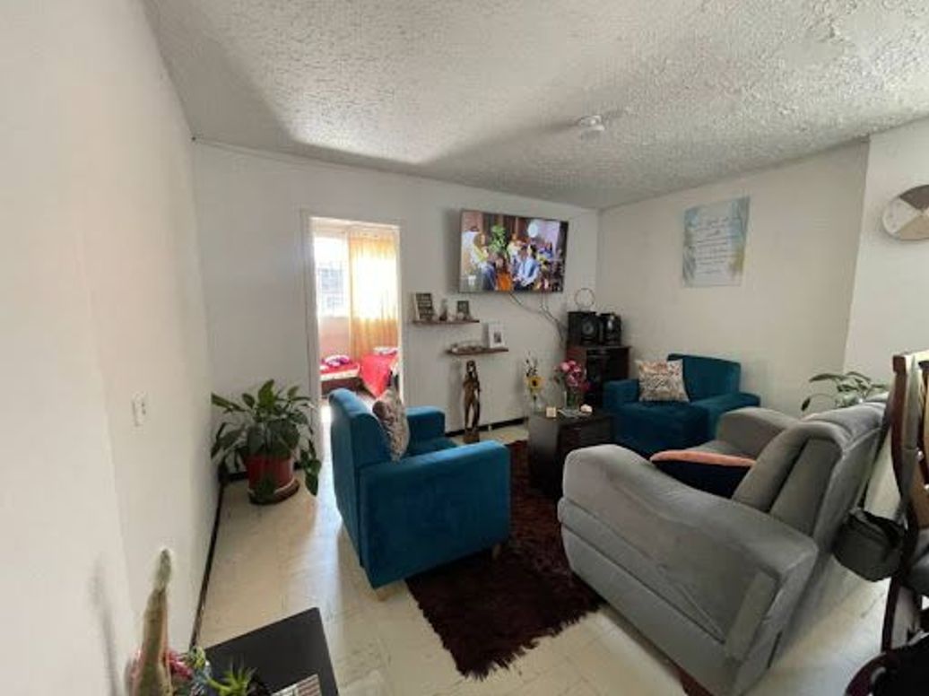 Casa de 7 alcobas en venta en San Joaquín, Bogotá, 190 m² · foto 5 de 20