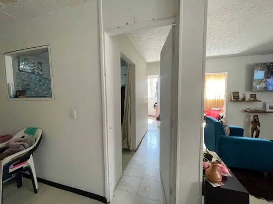 Casa de 7 alcobas en venta en San Joaquín, Bogotá, 190 m² · foto 15 de 20