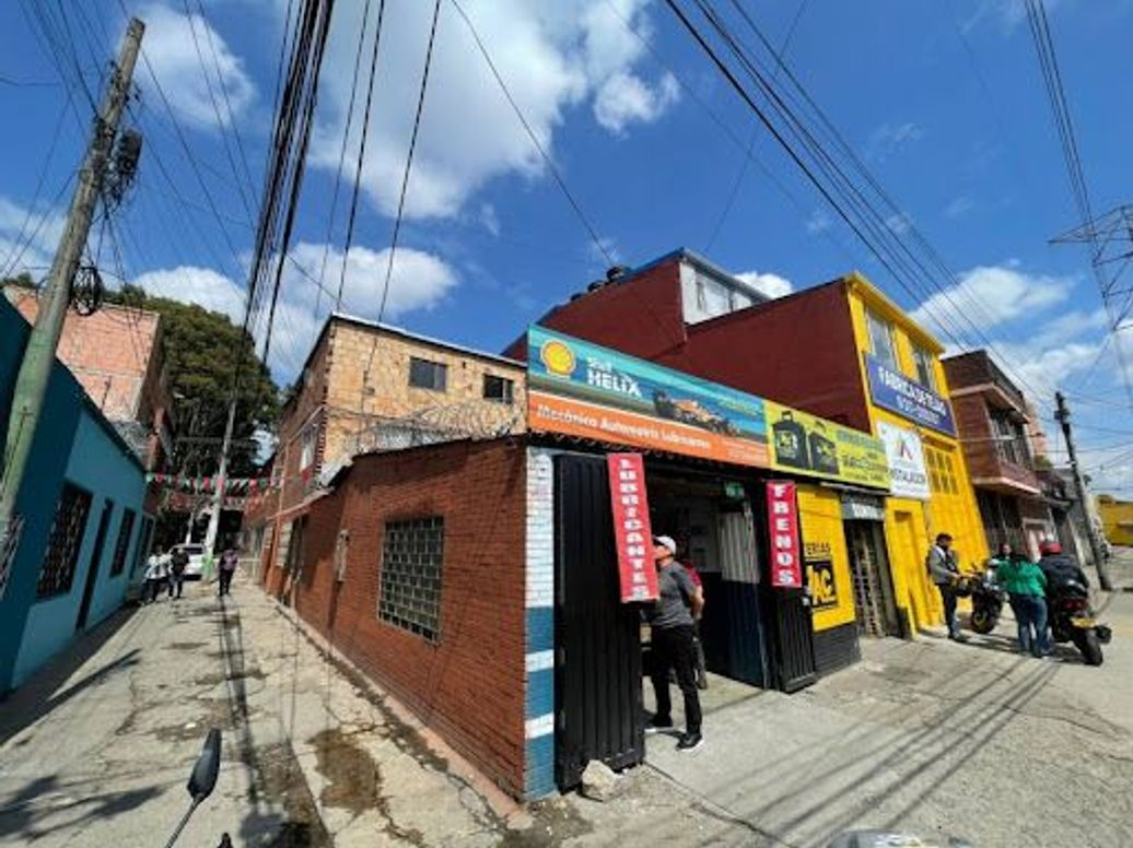 Casa de 7 alcobas en venta en San Joaquín, Bogotá, 190 m² · foto 14 de 20