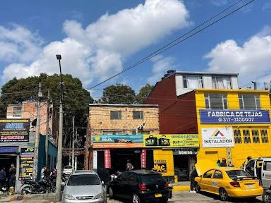 Casa de 7 alcobas en venta en San Joaquín, Bogotá, 190 m² · foto 17 de 20
