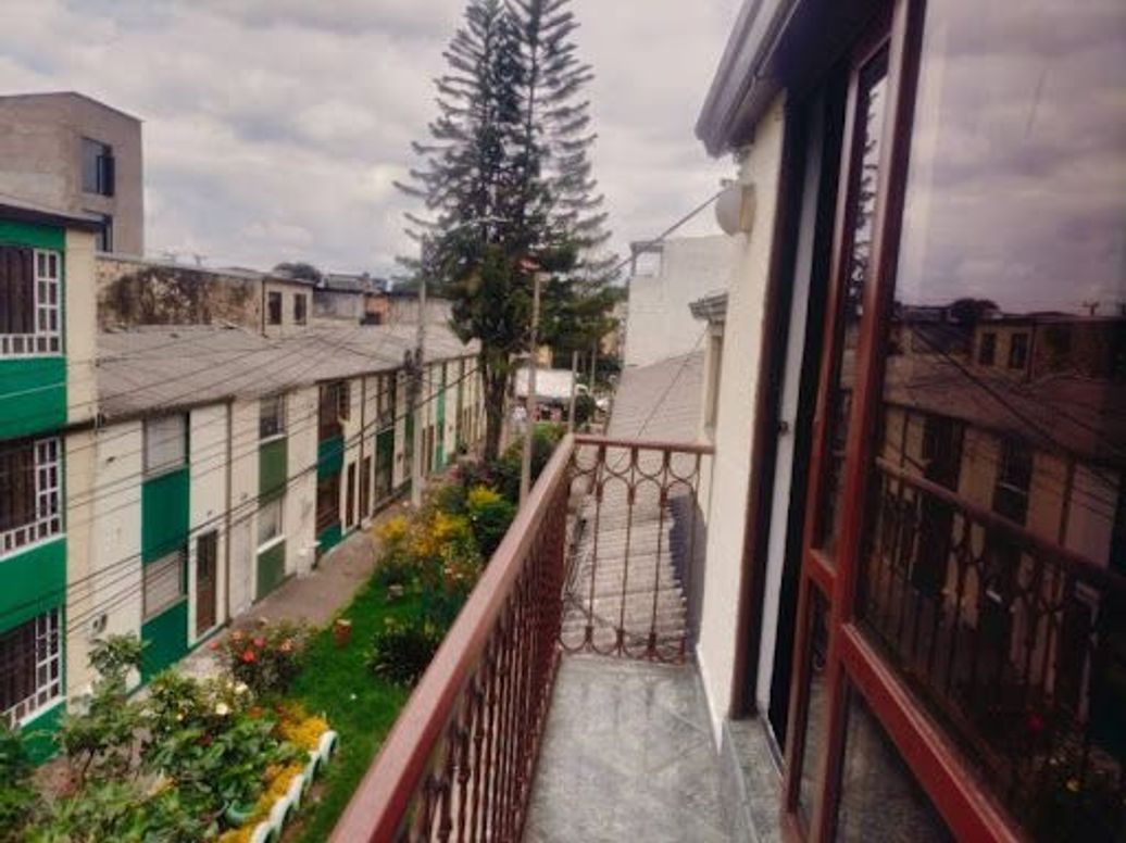 Casa de 4 alcobas en venta en Villas De Granada, Bogotá, 120 m² · foto 8 de 20