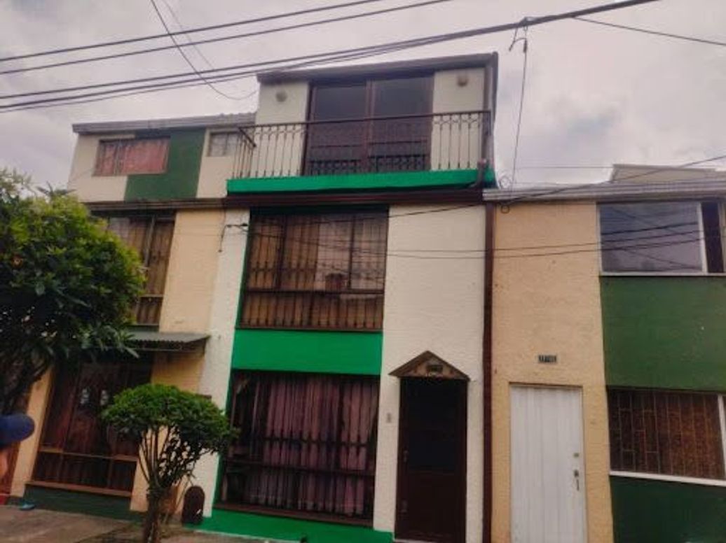 Casa de 4 alcobas en venta en Villas De Granada, Bogotá, 120 m² · foto 3 de 20