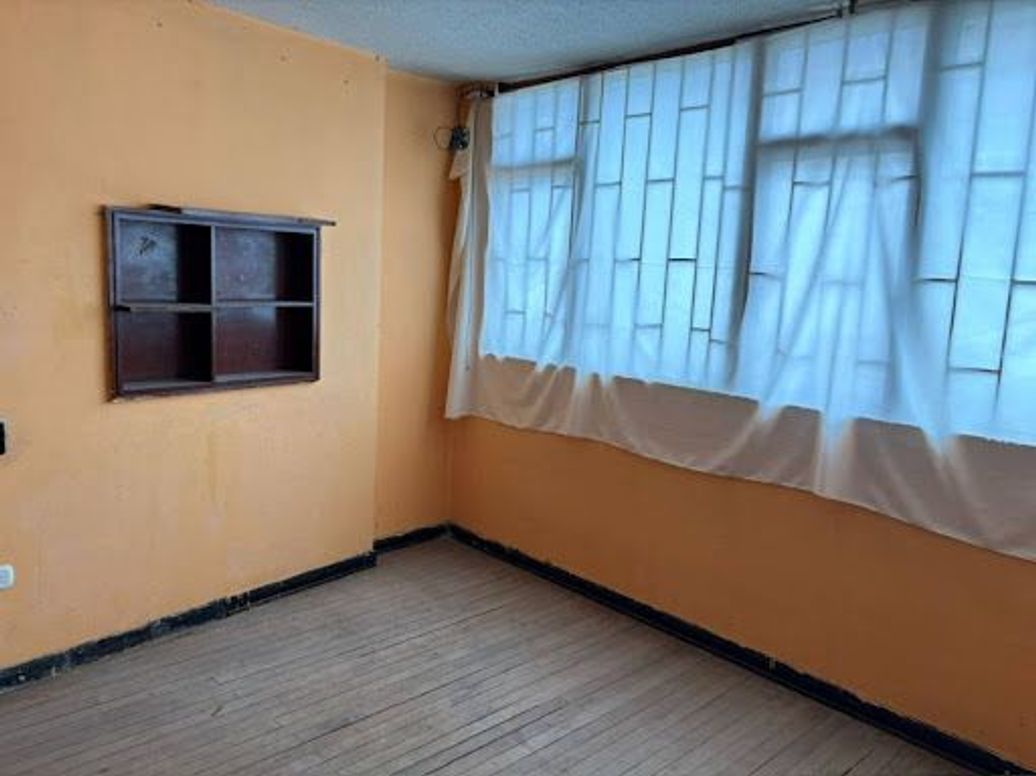 Casa de 7 alcobas en venta en Vergel Del Country, Bogotá, 825 m² · foto 9 de 20