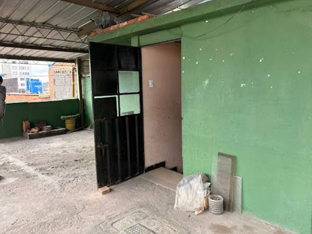 Casa de 7 alcobas en venta en Vergel Del Country, Bogotá, 825 m² · foto 12 de 20