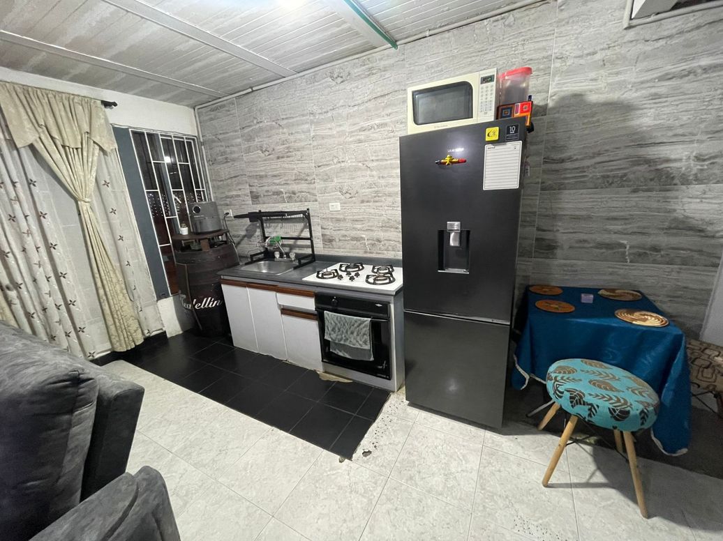 Casa de 4 alcobas en venta en Villas Del Madrigal, Bogotá, 240 m² · foto 11 de 16
