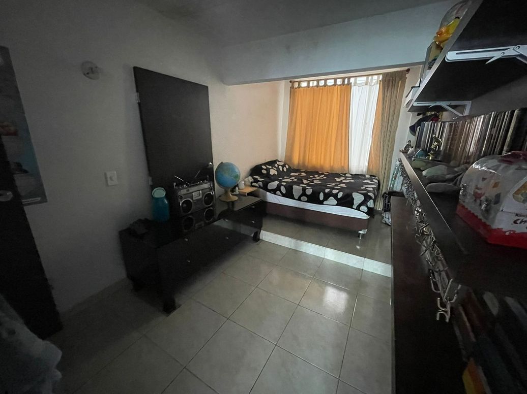 Casa de 4 alcobas en venta en Villas Del Madrigal, Bogotá, 240 m² · foto 4 de 16