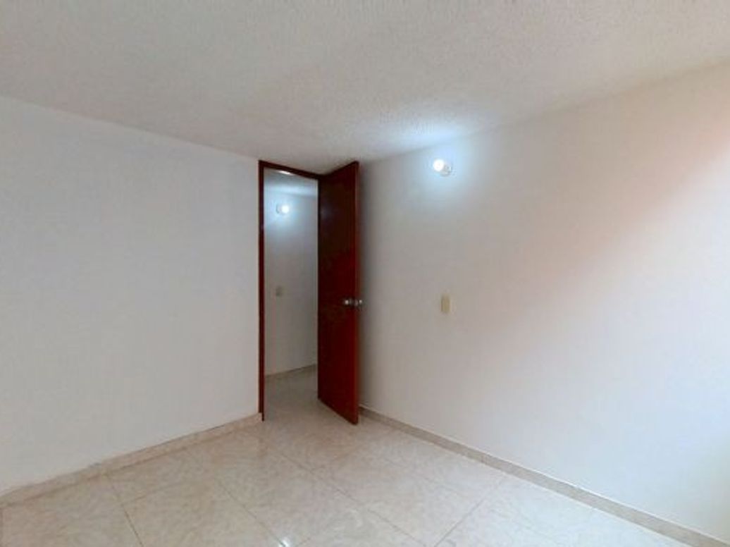 Apartamento de 2 alcobas en venta en Los Pantanos, Bogotá, 55 m² · foto 13 de 17