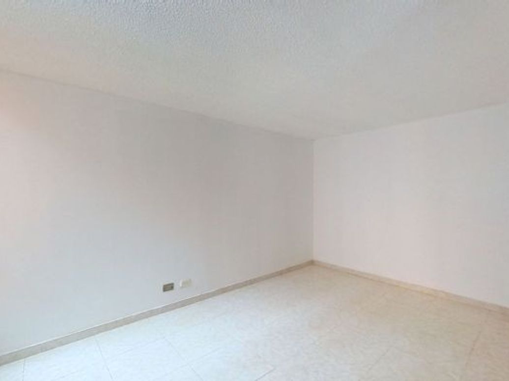 Apartamento de 2 alcobas en venta en Los Pantanos, Bogotá, 55 m² · foto 10 de 17