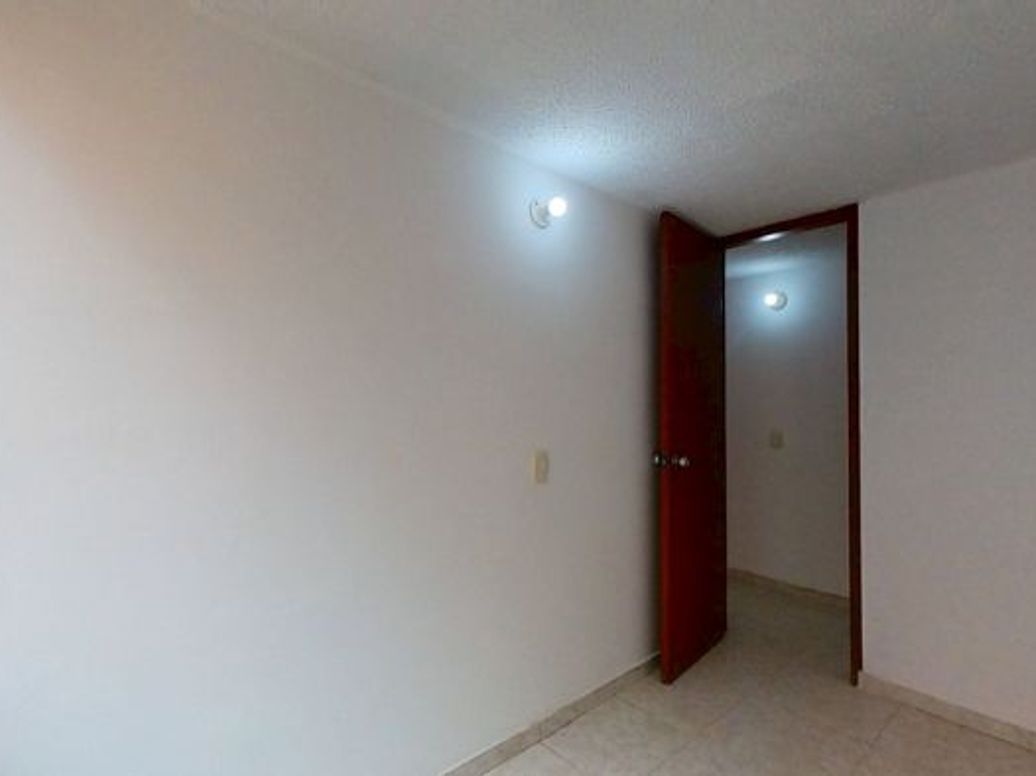 Apartamento de 2 alcobas en venta en Los Pantanos, Bogotá, 55 m² · foto 9 de 17