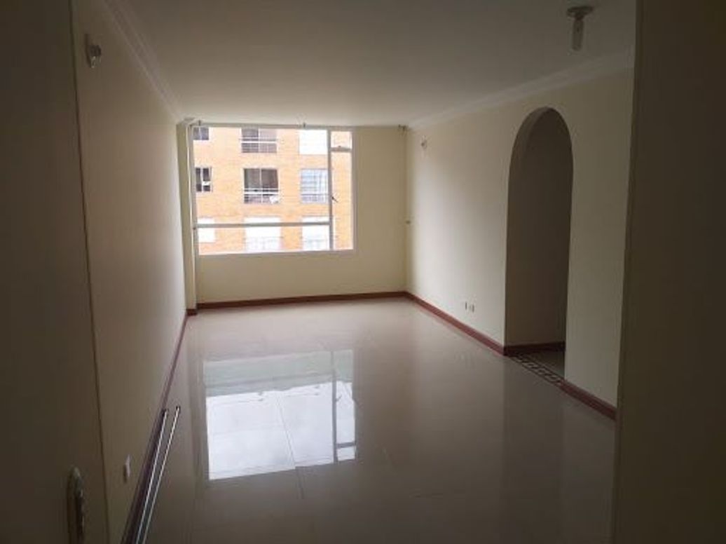 Apartamento de 3 alcobas en venta en La Liberia, Bogotá, 73 m² · foto 4 de 20