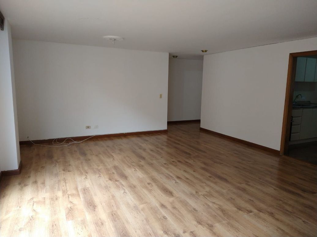 Apartamento de 3 alcobas en venta en Rincon Del Chicó, Bogotá, 115 m² · foto 2 de 14
