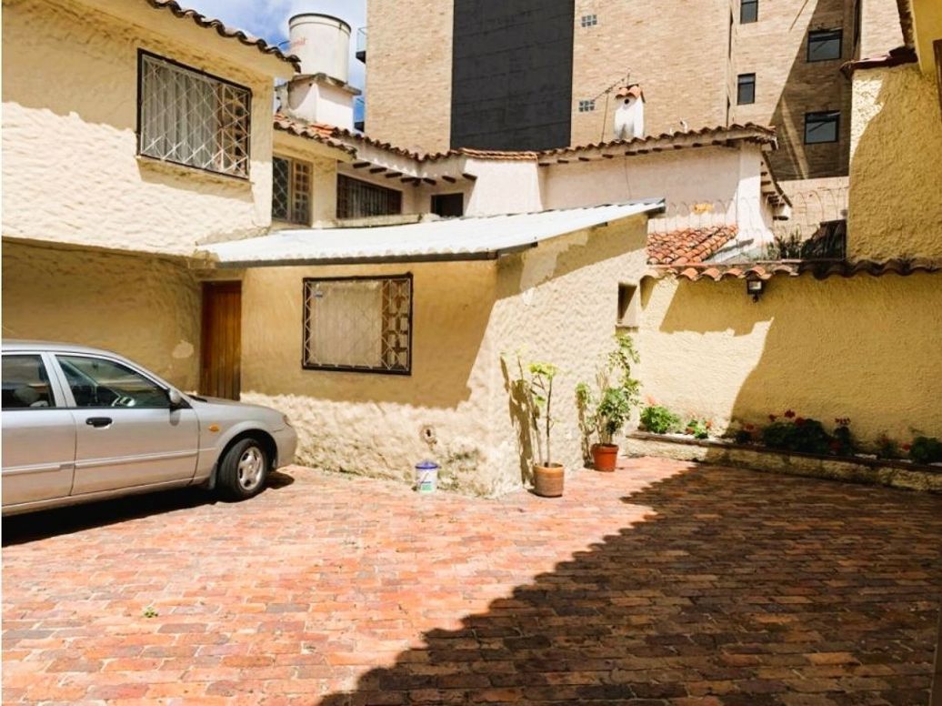 Casa de 12 alcobas en venta en El Contador, Bogotá, 490 m² · foto 6 de 20