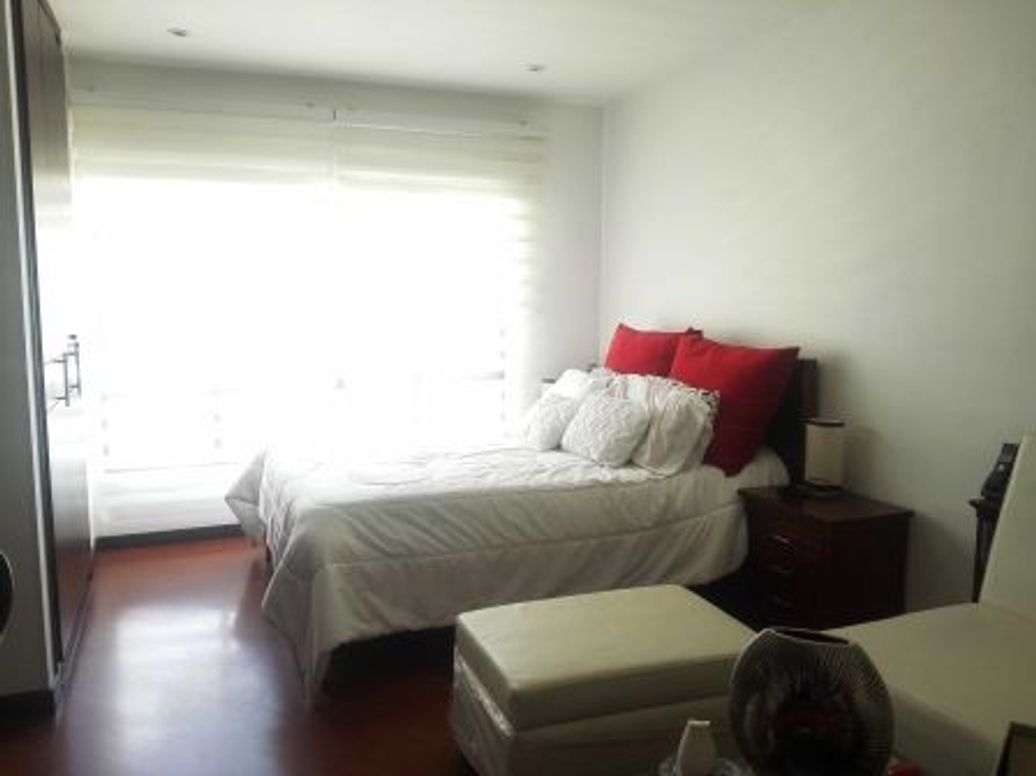 Apartaestudio en venta en Caobos Salazar, Bogotá, 27 m² · foto 4 de 11