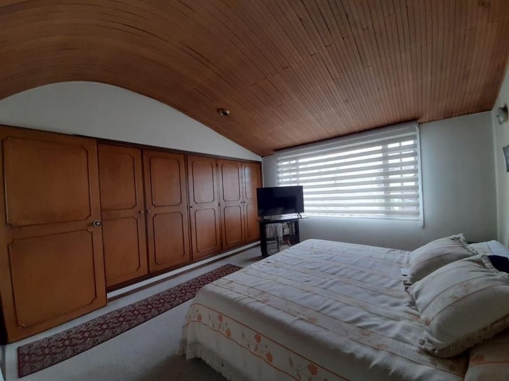 Casa de 4 alcobas en venta en El Contador, Bogotá, 211 m² · foto 10 de 20