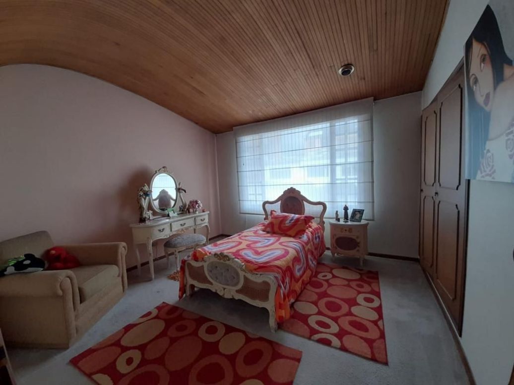 Casa de 4 alcobas en venta en El Contador, Bogotá, 211 m² · foto 15 de 20