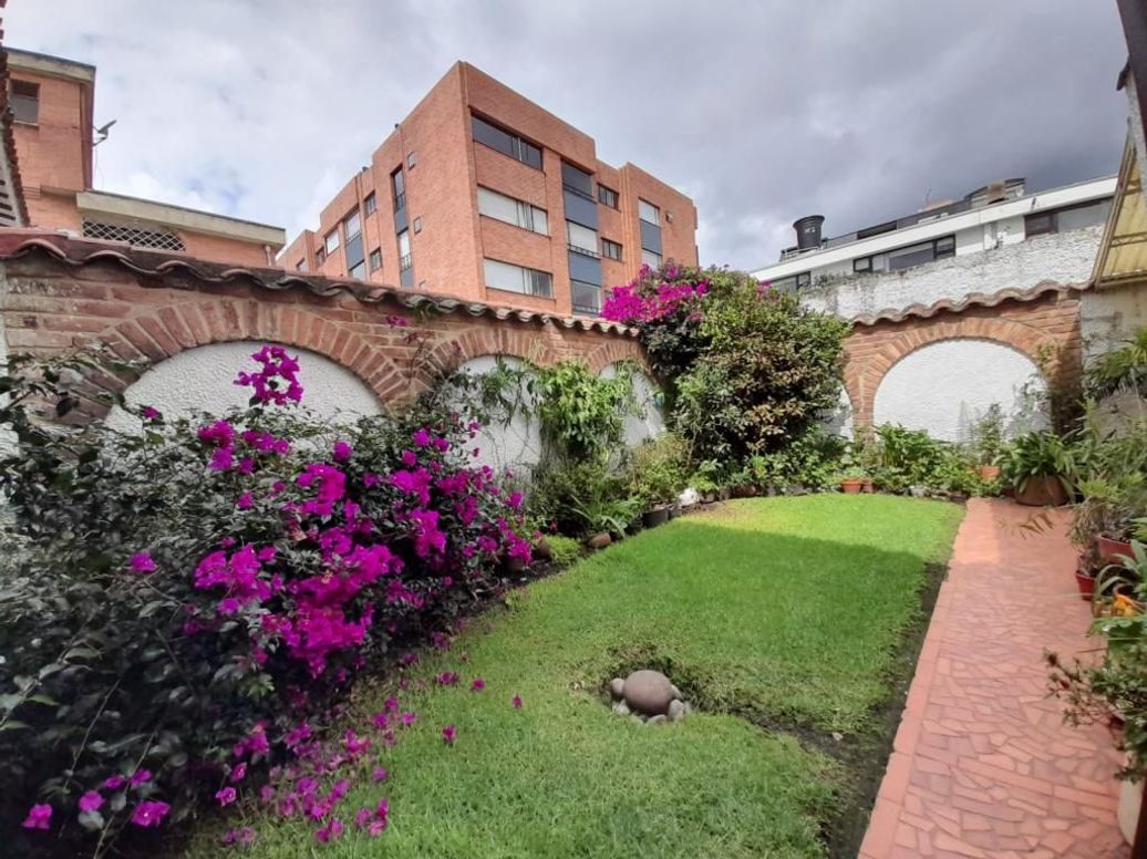 Casa de 4 alcobas en venta en El Contador, Bogotá, 211 m² · foto 19 de 20