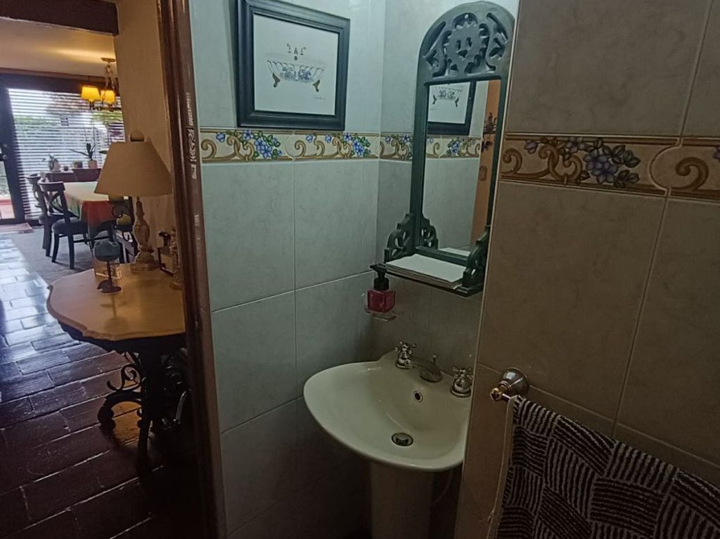 Casa de 3 alcobas en venta en Ub. Santa Coloma, Bogotá, 191 m² · foto 5 de 20